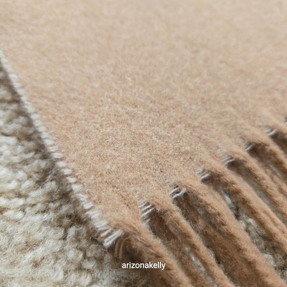 NWOT Banana Republic Italian Wool Cashmere Scarf in Camel - Picture 11 of 15